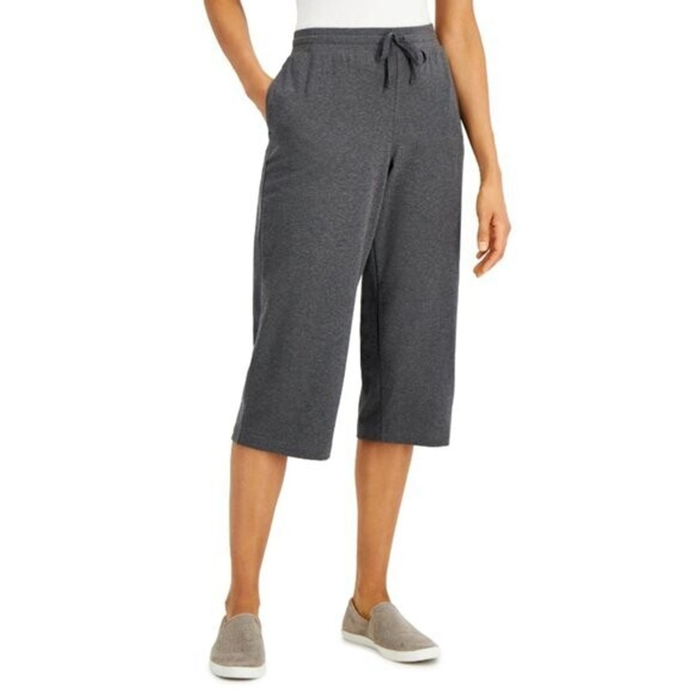 Karen Scott Medium Pull on Dark Grey Capri Pants with an Draw-String Waist NWT